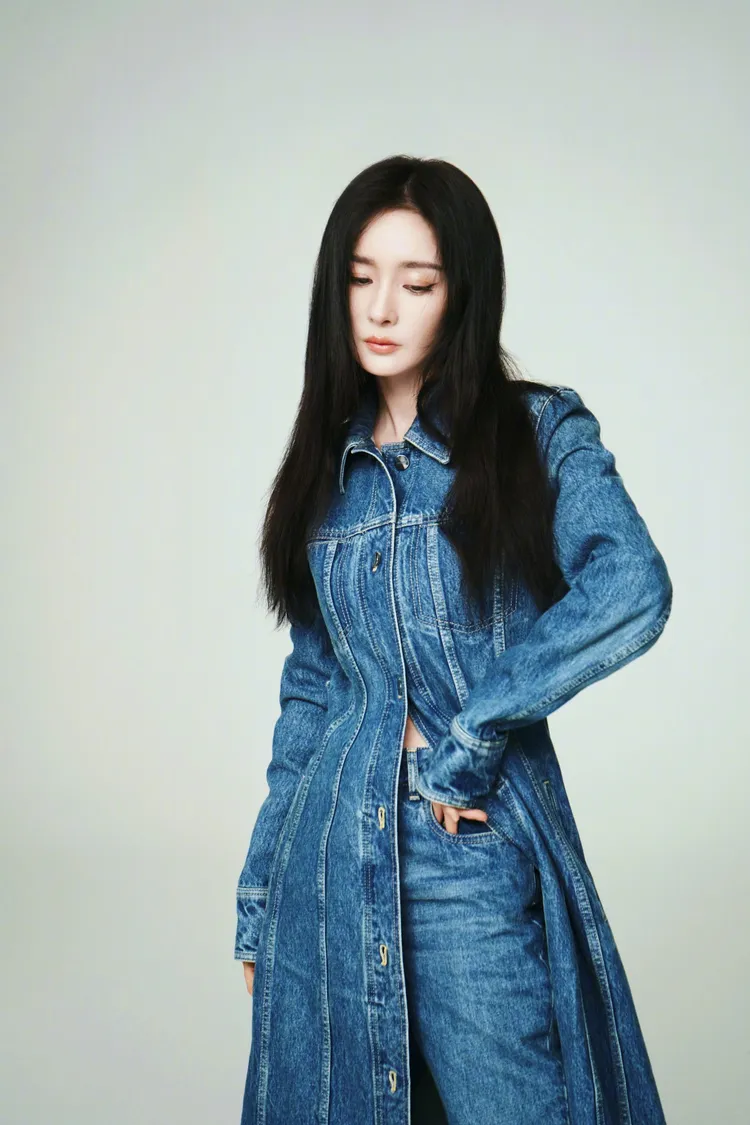 日前宣布自立門戶的楊冪，仍備受時尚品牌矚目。翻攝楊冪工作室微博