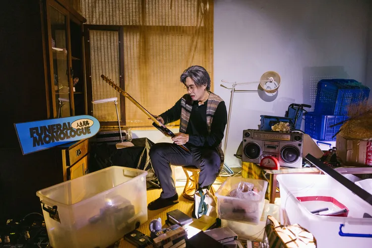 滅火器的新歌搶聽會很特別，找來劇團現場演出。火氣音樂提供