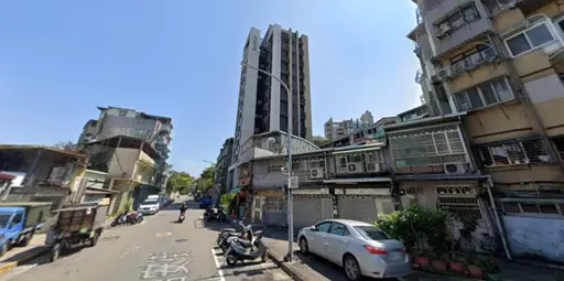 百萬戶宅屋齡逾50年　高價蛋黃區具都更危老商機