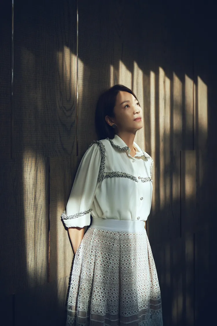 六月在演藝事業的表現幫助她如願進人師大。TVBS提供