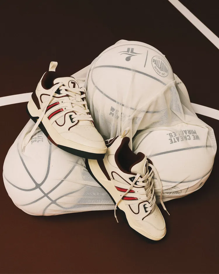 PALLADIUM J.L PLG主場球衣配色鞋款，4580元。品牌提供