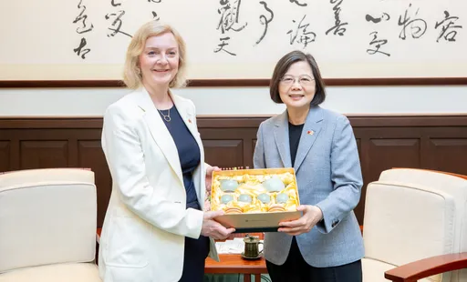 访台后接受日媒专访 英前首相特拉斯:此行展现团结