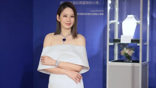 Melody拍賣會競標古董珠寶當學習 118.35克拉巨大藍寶項鍊洗眼睛