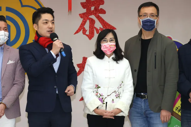 吳志剛（右）曾被拍到同一天內先後分別和新歡舊愛會面。資料照，彭欣偉攝