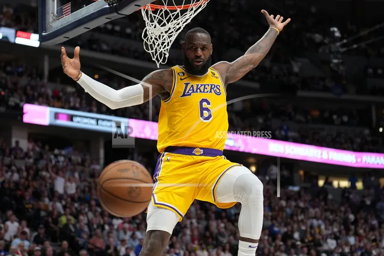 詹姆士準大三元。美聯社