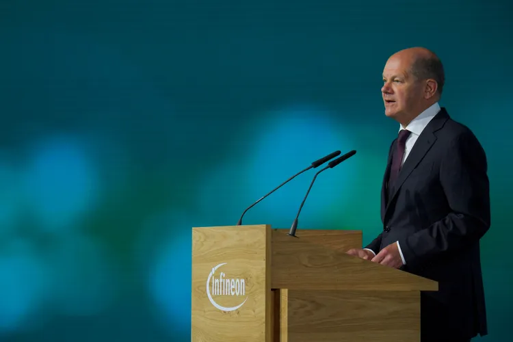 德國總理蕭茲2日出席「英飛凌」德勒斯登新廠的動工典禮。路透社