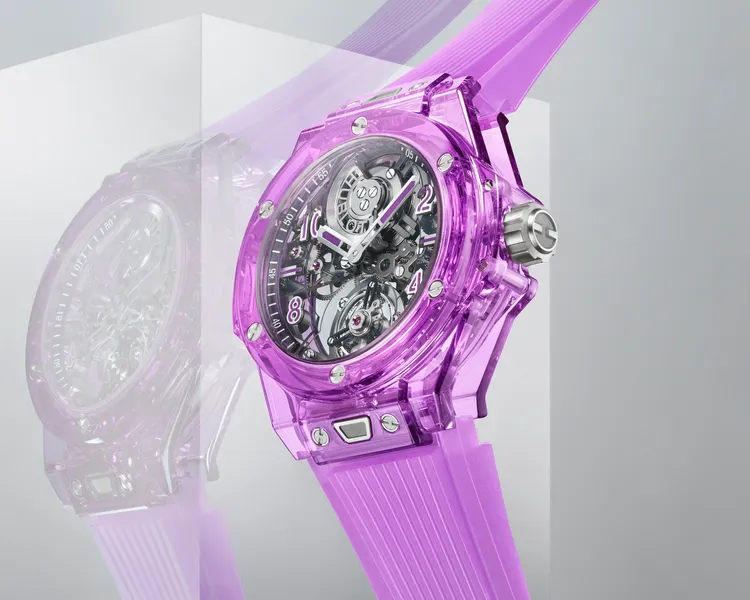 易於操作的One-Click專利快拆裝置，可為錶款隨心替換適合當日造型的錶帶。品牌提供