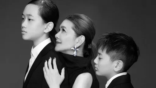 张清芳攻蛋演唱倒数同步忙慈善 联手Cindy Chao为公益带头晒帅儿