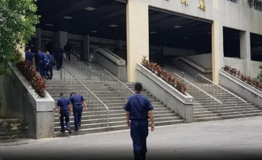 女學生教室內撫摸男友下體　網路瘋傳！警專：已記申誡懲處