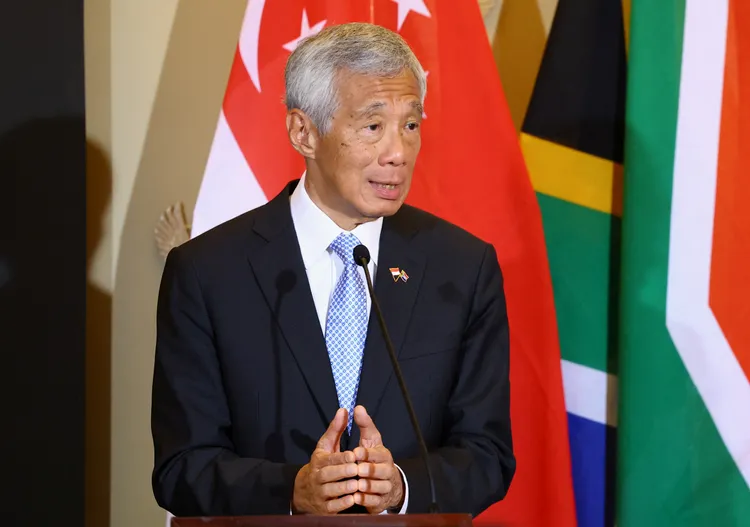 李顯龍透露是在最近的公務行程感。路透社