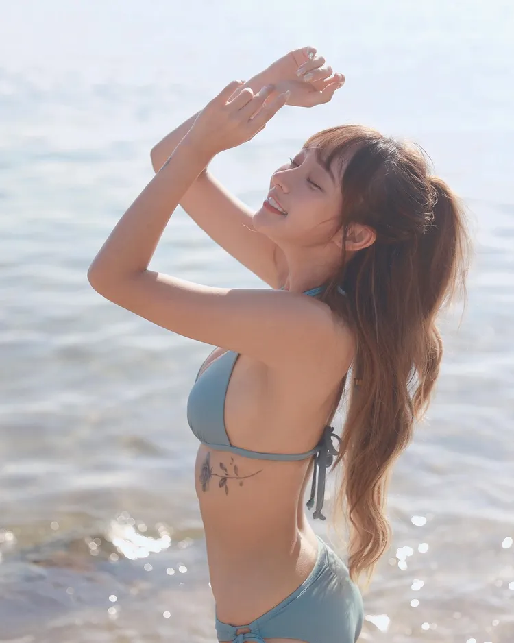 林襄臉書的照片中，清晰可見刺青圖樣。翻攝自林襄臉書