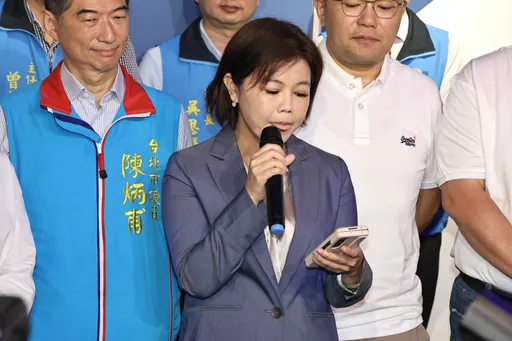 選戰對手王世堅送她「才貌雙全」 游淑慧回敬4字+1要求