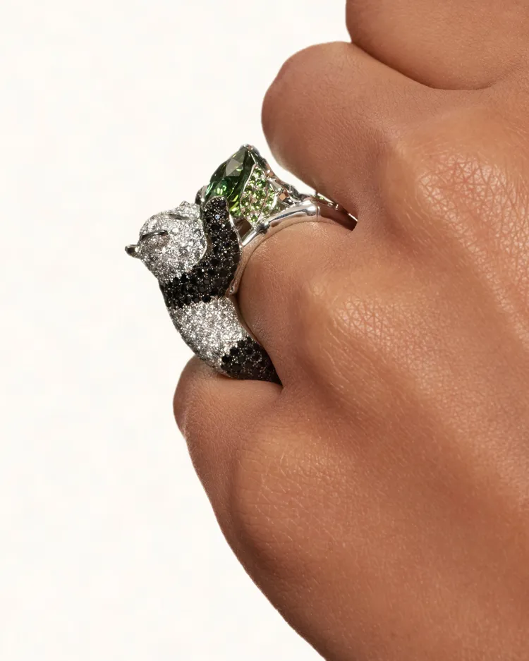 Animaux系列Panda熊貓戒指，129萬元。品牌提供