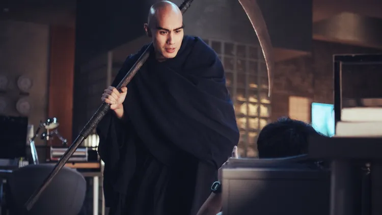 黃宣電影處女秀《他馬克老闆》當死神，片名暗藏Diss老闆玄機。氧氣電影提供