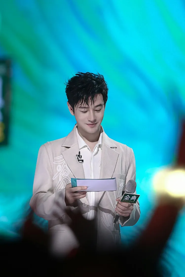 黃曉明是《乘風2023》見證人。翻攝《乘風2023》微博