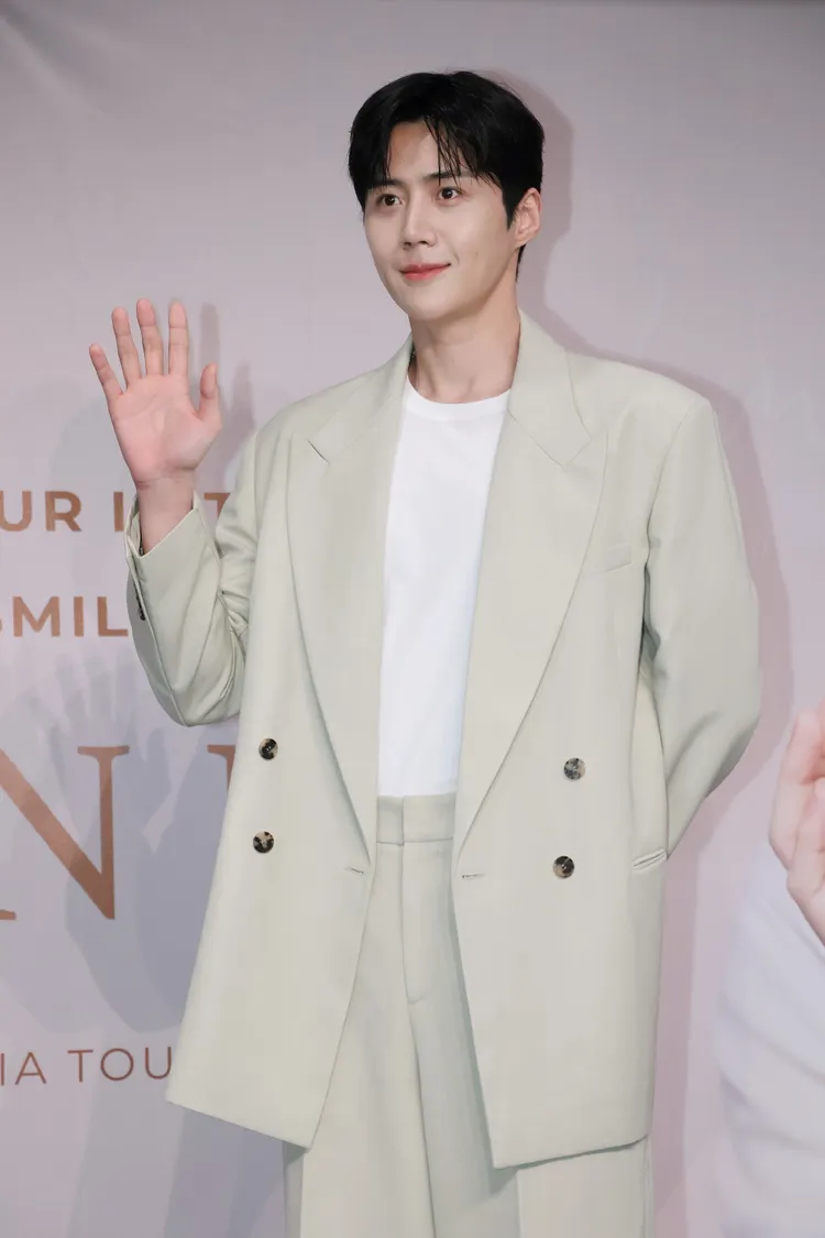 金宣虎笑容從小養成，透露媽媽告訴他笑臉迎人就會有好事發生。鄭孟晃攝