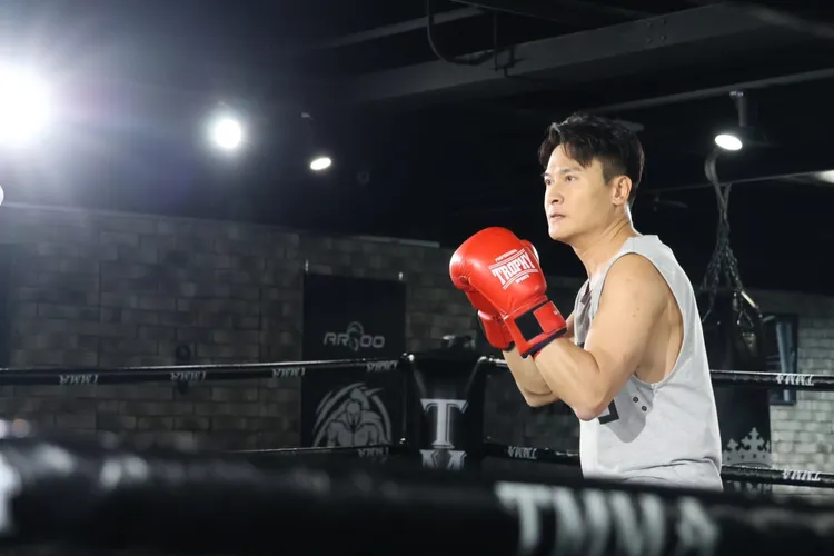 王振復拍到人在魂不在累翻。三立提供