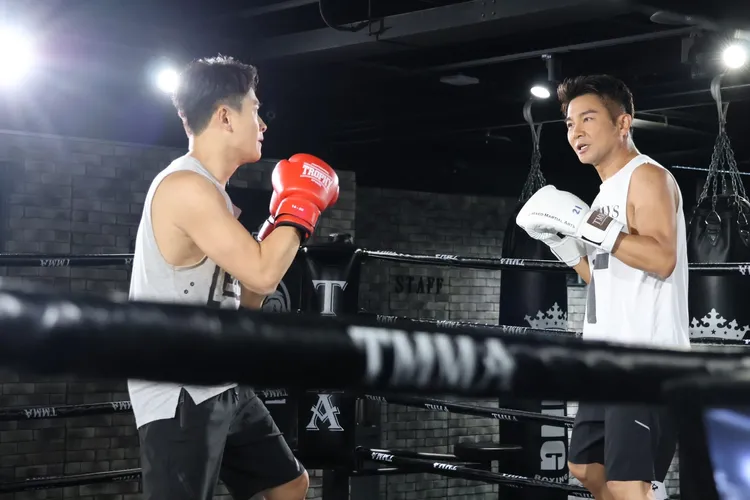 王振復（左）和謝承均對手戲頗多。三立提供