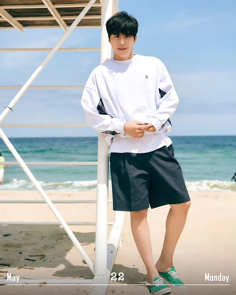 金宣虎復出後工作邀約接踵而至。翻攝金宣虎官方工作人員IG