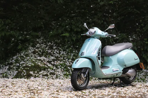 壹蘋試駕|走吧!一個人與Vespa GTS 300 Classic的小旅行 桐花、鐵道與「它」的文化啟發