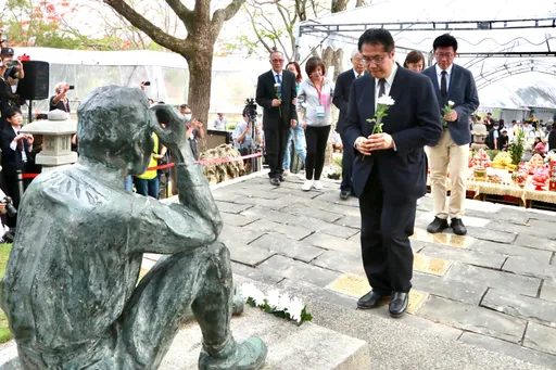 八田與一逝世81周年追思會 黃偉哲用一張老照片牽起第三代緣分