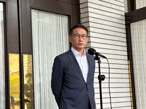 徐巧芯揪賴清德、郭再欽吃飯照轟說謊 鄭運鵬:沒人合照時會通靈