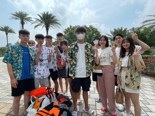 麗寶馬拉灣「台味酷浪季」登場 首日湧500公尺排隊人龍