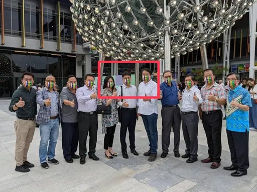 又一綠營大咖！黃國昌再曝im.B主嫌合照　這次中槍的是他