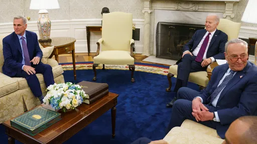 拜登晤國會兩黨領袖　未突破債限僵局但將再協商