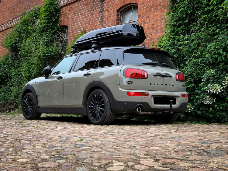 活動期間消費MINI全系列生活精品滿3000元再加贈MINI復刻鑰匙圈乙個。原廠照片