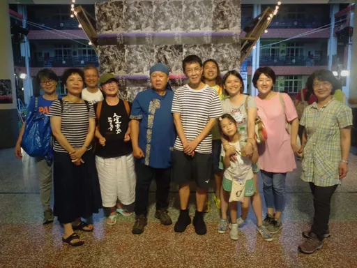 獨家|九金歌王林生祥重返萬巒國小演出 只為這位生命中貴人