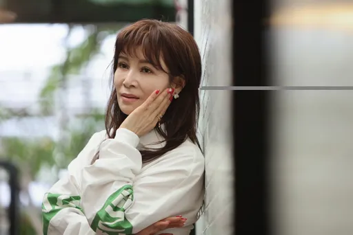 專訪|準金曲歌后蔡秋鳳不藏了 不想被說醜成這樣!特殊體質整形險毀容以淚洗面