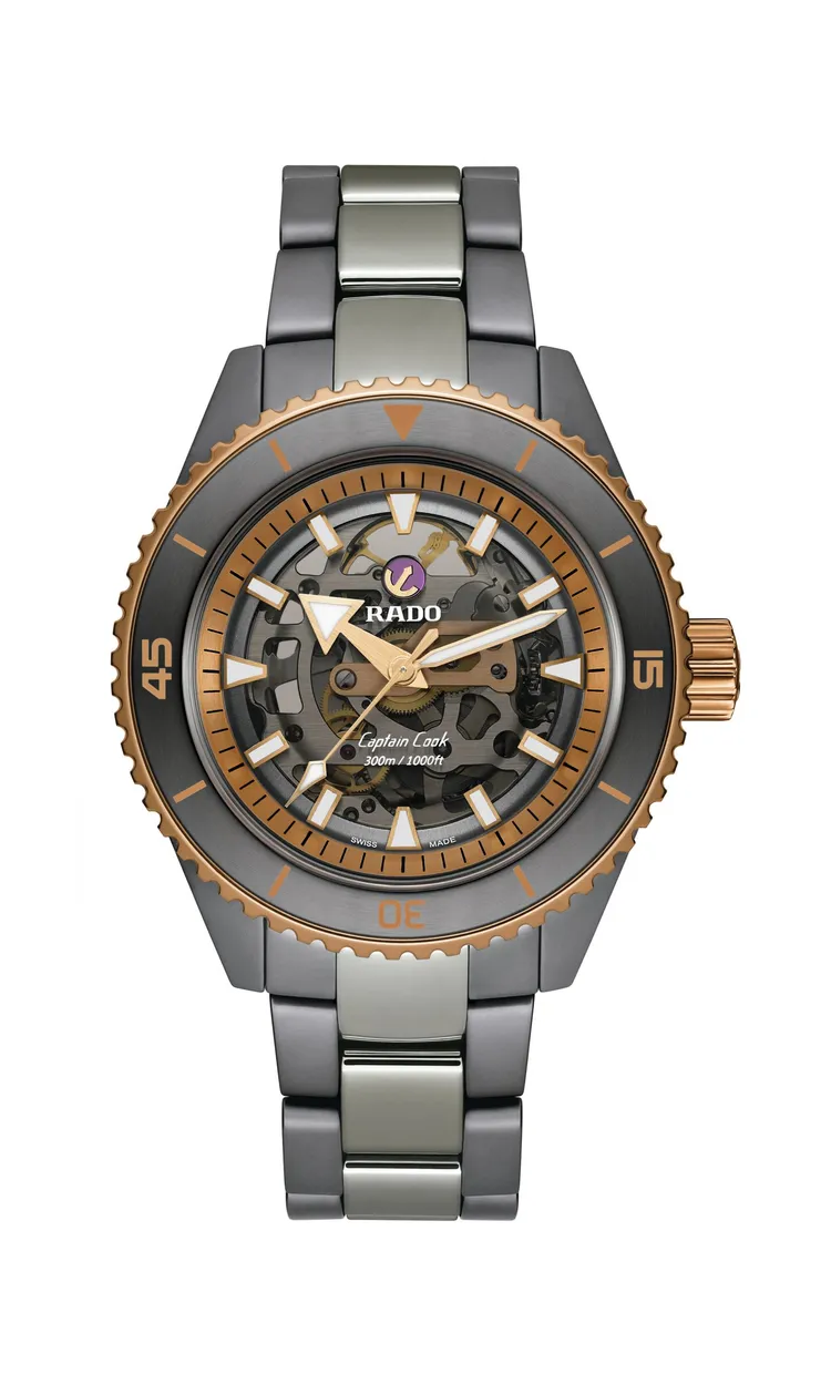 Captain Cook高科技陶瓷鏤空腕錶，13萬1600元。品牌提供