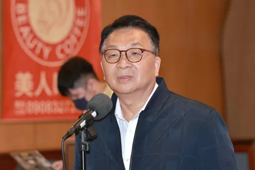 陳歐珀退選「請賴清德原諒」！　再被爆詐團豪宅開趴：我現在講什麼都沒人相信