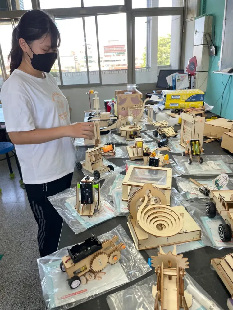 學生工讀期間比照基本工資，月薪為2萬6400元。勞青處提供