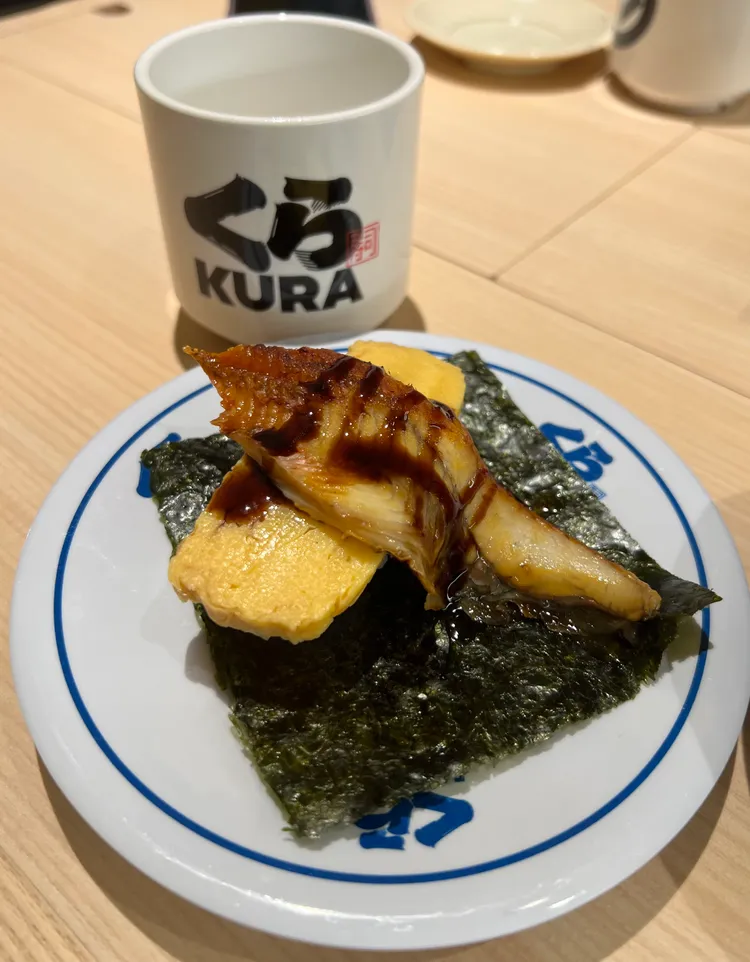 蒲燒鰻魚玉子海苔包是高雄旗艦店才有的限定品項。陳穎攝