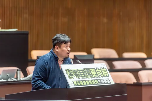 侯友宜喊「核能是我的選項」　綠委揪他曾擋核廢料酸：這才是轉彎