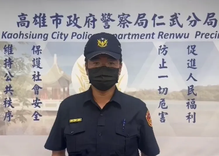 仁武分局督察組組長吳政芳指將會對3名執勤卻睡覺的員警進行懲處。讀者提供