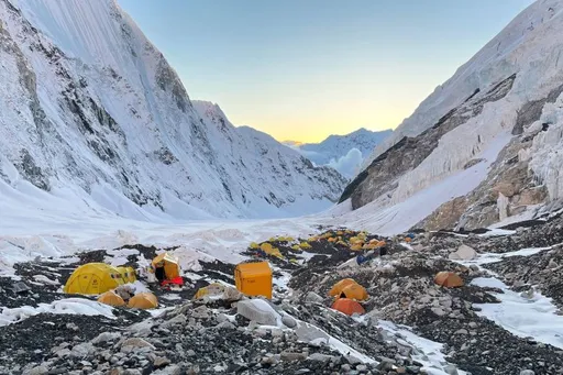 美國登山客攀登聖母峰半途殞命 今春登山季遇難第4人