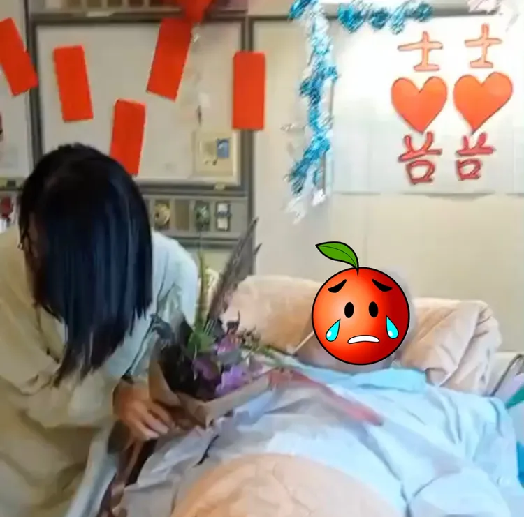 李坤城和林靖恩今年2月在病房內完婚。資料照片