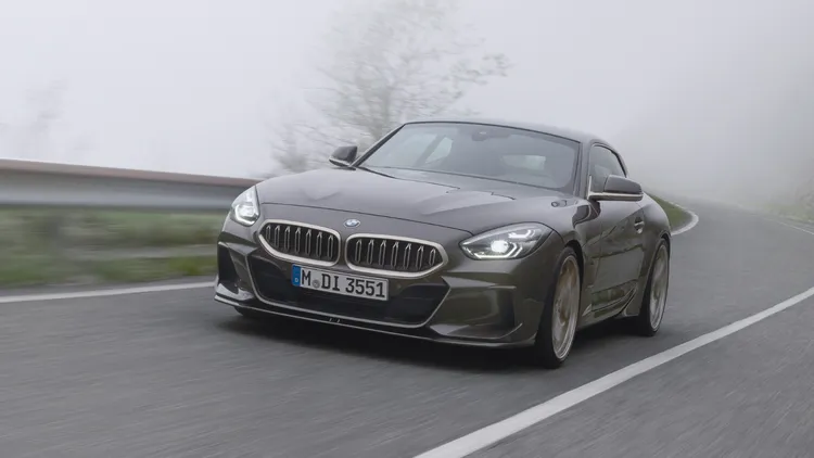 BMW的設計總監表示如果車迷敲碗夠大聲，它可能會以少量生產，大約數十輛的方式來滿足車迷。原廠照片