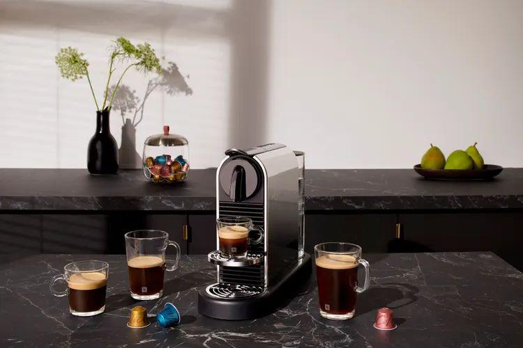 新款高階咖啡機CitiZ Platinum外型時尚，搭載多種咖啡杯量。業者提供