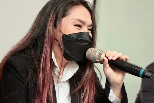 李伊妍泣诉廖峻秀多人裸照 惊见8点档女星「像是针孔拍的」
