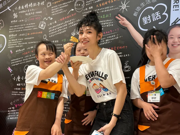 李千娜做公益不落人後。趙大智攝