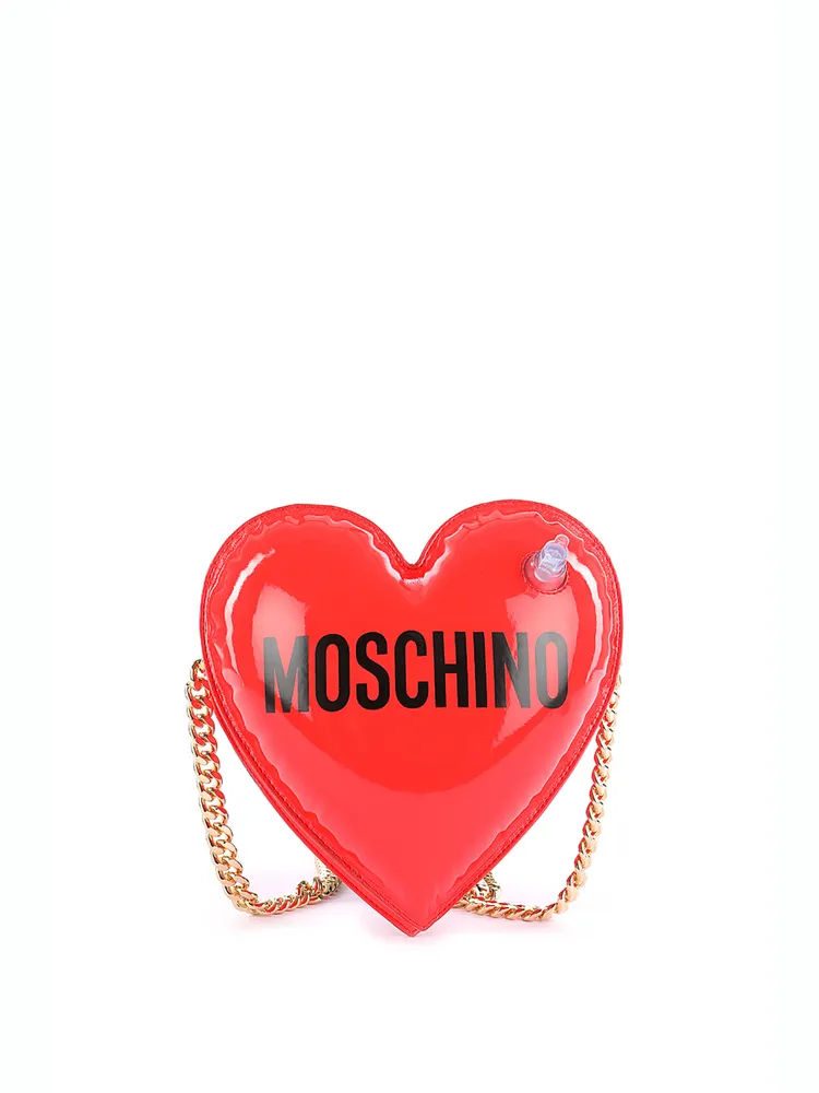 立體充氣愛心包，4萬7500元。品牌提供