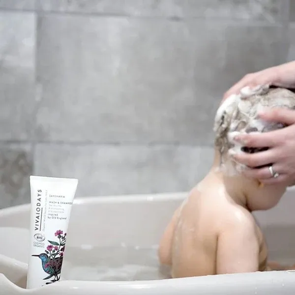 無患子寶寶洗髮沐浴露，酸鹼值為接近幼兒肌膚組成的pH5.5弱酸性，150ml／480元。品牌提供