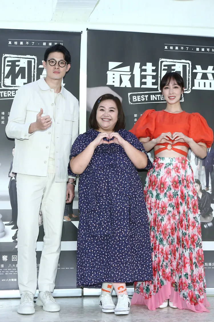 鍾欣凌（中）、小薰（右）、寇家瑞在《最佳利益3》各自有精彩演出。黃盈容攝