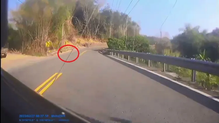 游男被掉落的纜線割頸。游男提供