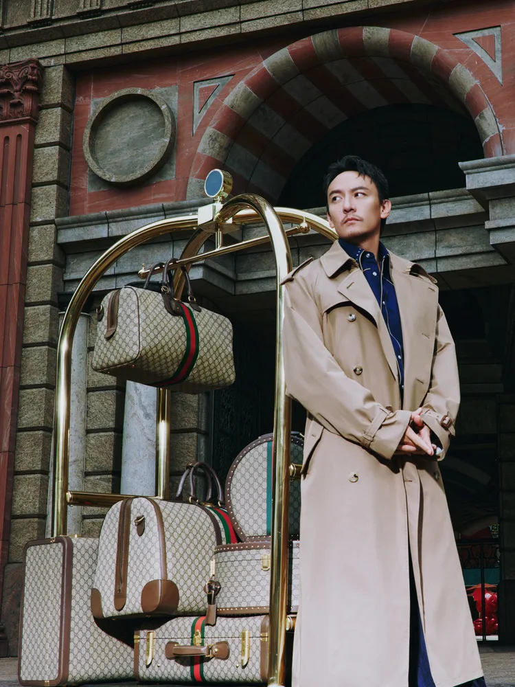 張震雖私下生活過得低調，但在鏡頭前仍展現出強大的影帝氣場。品牌提供