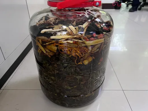 妳這樣是中風!7旬婦聽了嚇傻 13萬買藥酒當了冤大頭